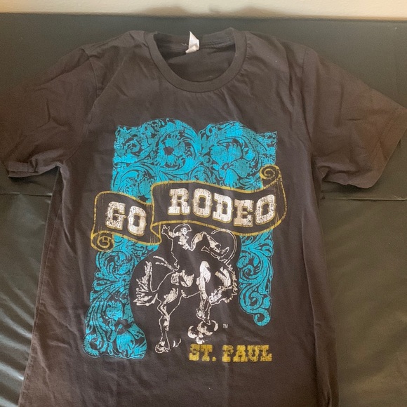 Tops - St. Paul Go Rodeo brown t-shirt